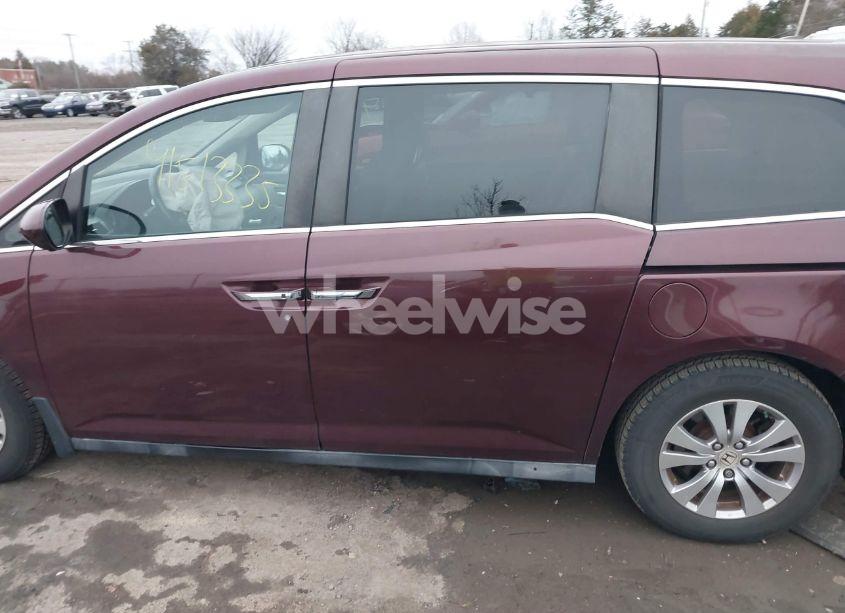 Photo 14 of 2014 Honda Odyssey EX-L (VIN 5FNRL5H68EB098028)