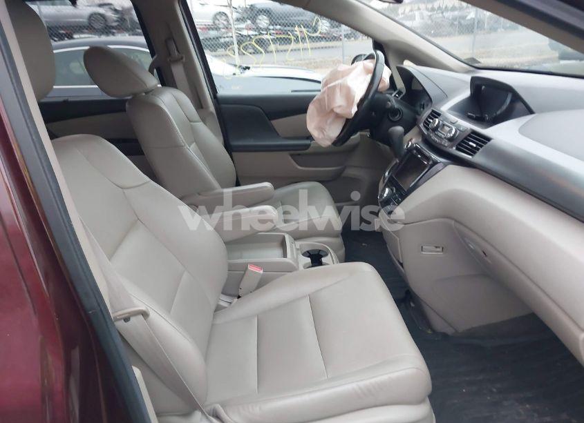 Photo 5 of 2014 Honda Odyssey EX-L (VIN 5FNRL5H68EB098028)
