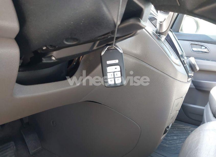 Photo 11 of 2014 Honda Odyssey EX-L (VIN 5FNRL5H68EB102286)