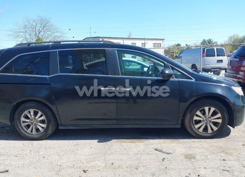 Photo 13 of 2014 Honda Odyssey EX-L (VIN 5FNRL5H68EB102286)