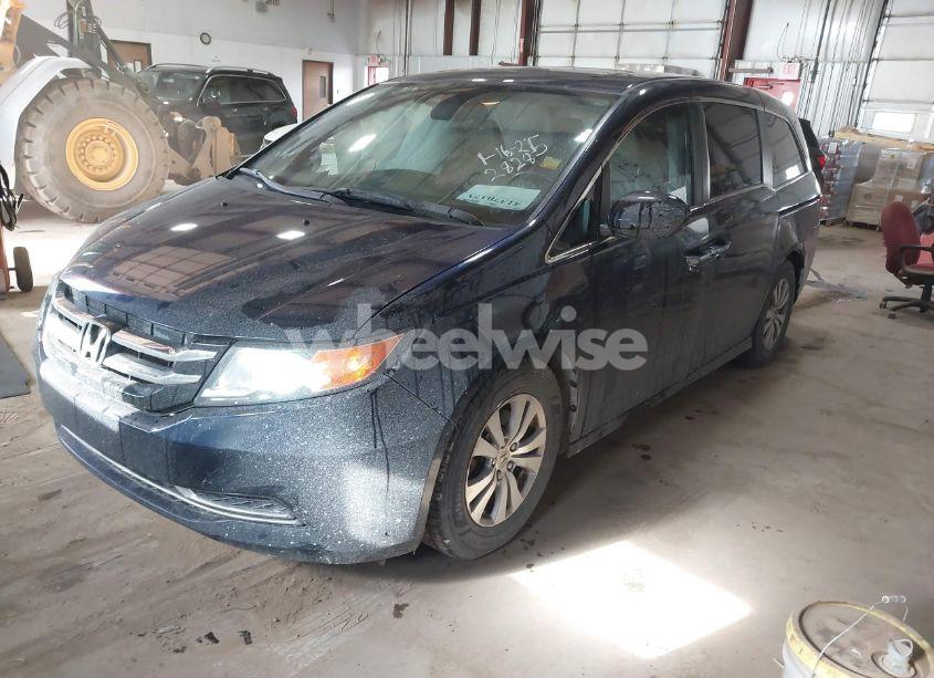 Photo 2 of 2014 Honda Odyssey EX-L (VIN 5FNRL5H68EB122828)