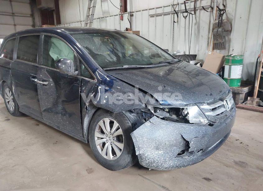 Photo 6 of 2014 Honda Odyssey EX-L (VIN 5FNRL5H68EB122828)