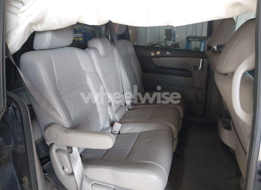 Photo 8 of 2014 Honda Odyssey EX-L (VIN 5FNRL5H68EB122828)