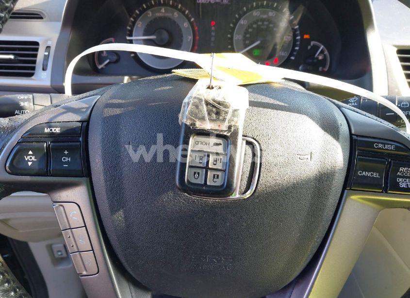 Photo 11 of 2014 Honda Odyssey EX-L (VIN 5FNRL5H68EB137748)
