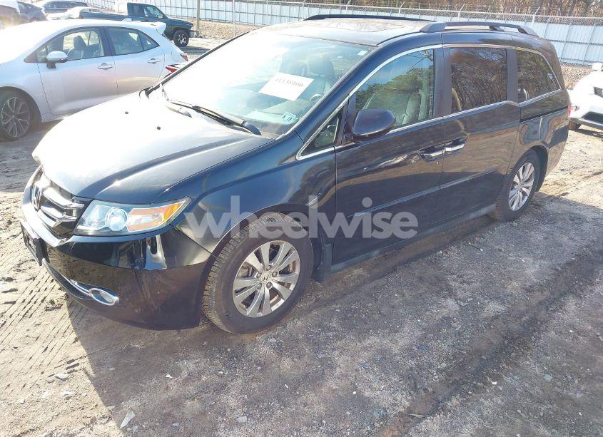 Photo 2 of 2014 Honda Odyssey EX-L (VIN 5FNRL5H68EB137748)