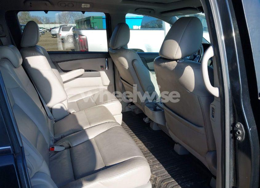 Photo 8 of 2014 Honda Odyssey EX-L (VIN 5FNRL5H68EB137748)