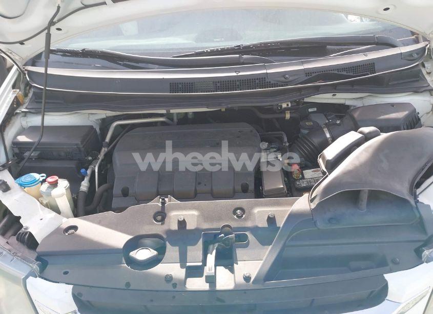 Photo 10 of 2015 Honda Odyssey EX-L (VIN 5FNRL5H68FB020138)