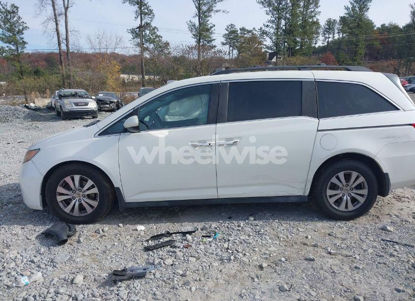 Photo 14 of 2015 Honda Odyssey EX-L (VIN 5FNRL5H68FB020138)