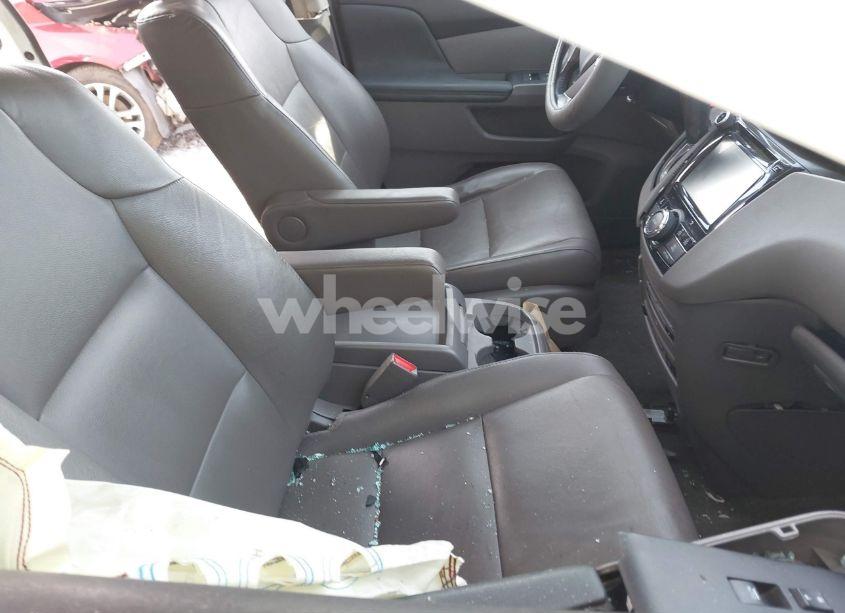 Photo 5 of 2015 Honda Odyssey EX-L (VIN 5FNRL5H68FB020138)