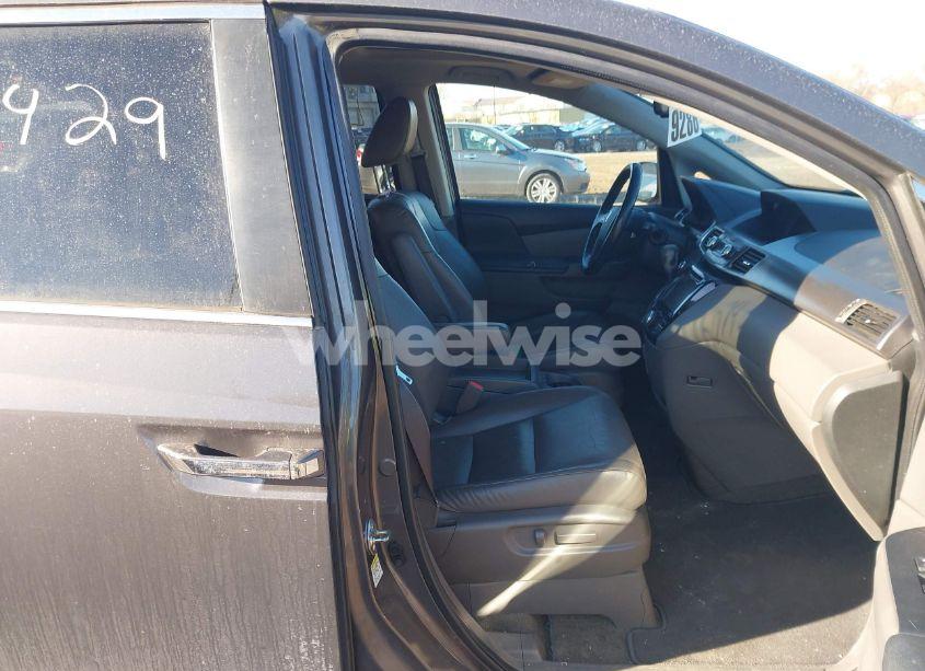 Photo 5 of 2015 Honda Odyssey EX-L (VIN 5FNRL5H68FB030846)