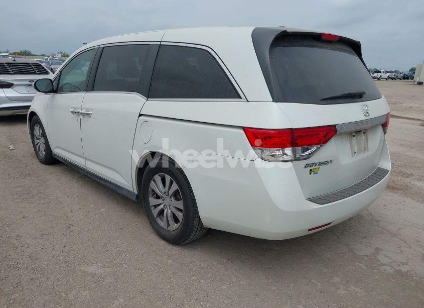 Photo 3 of 2015 Honda Odyssey EX-L (VIN 5FNRL5H68FB056282)