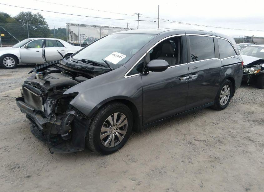 Photo 2 of 2015 Honda Odyssey EX-L (VIN 5FNRL5H68FB073180)