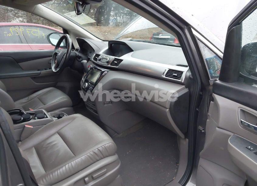 Photo 5 of 2015 Honda Odyssey EX-L (VIN 5FNRL5H68FB088908)