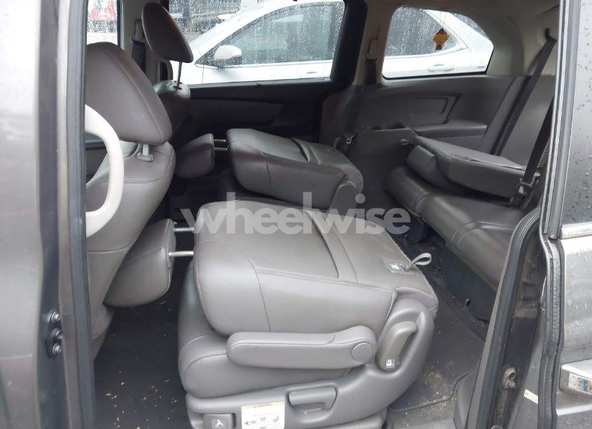 Photo 8 of 2015 Honda Odyssey EX-L (VIN 5FNRL5H68FB088908)