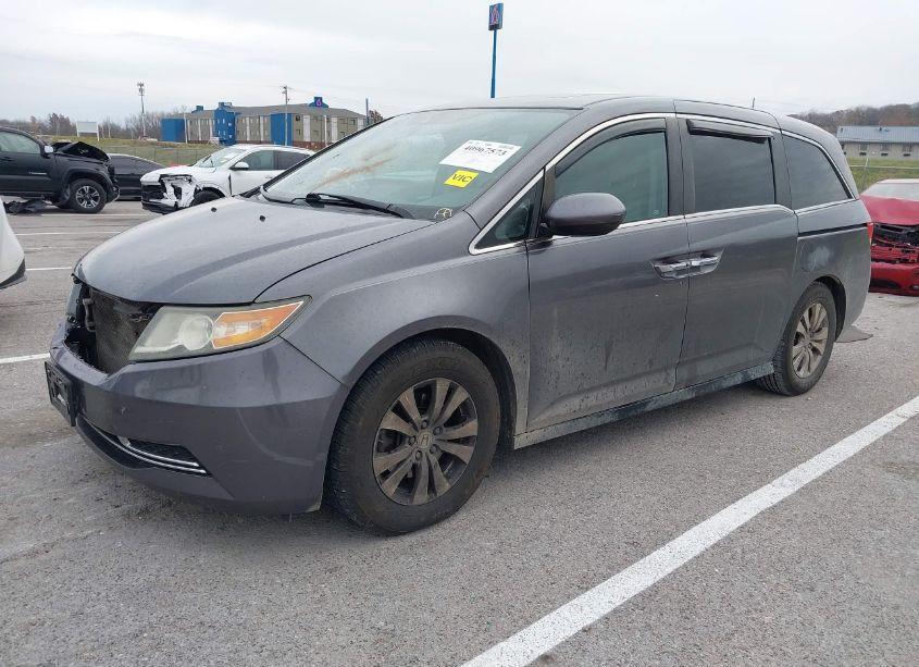 Photo 2 of 2015 Honda Odyssey EX-L (VIN 5FNRL5H68FB126573)