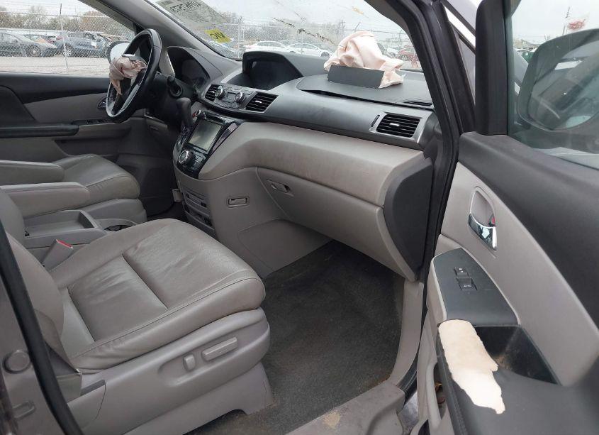 Photo 5 of 2015 Honda Odyssey EX-L (VIN 5FNRL5H68FB126573)