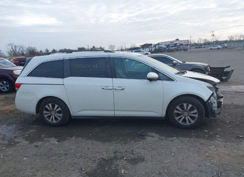 Photo 13 of 2016 Honda Odyssey EX-L (VIN 5FNRL5H68GB031500)