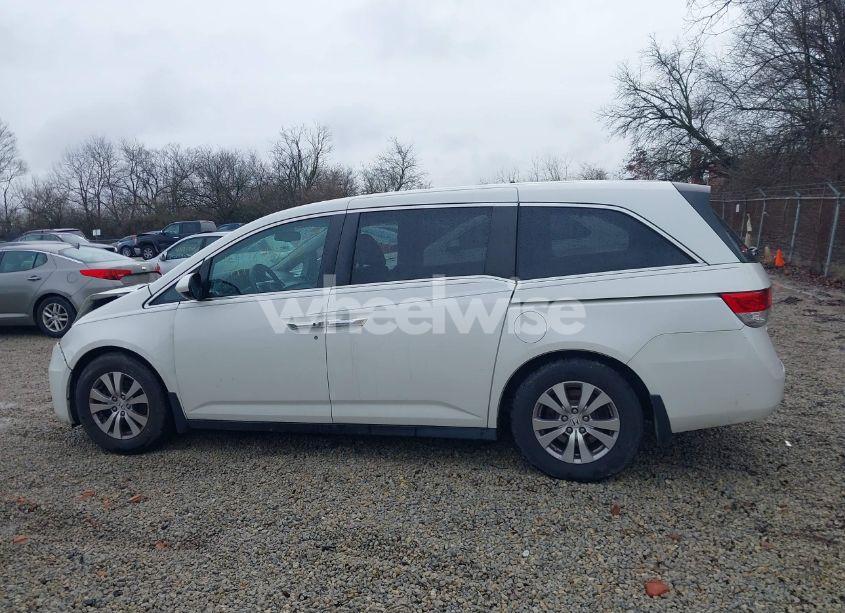 Photo 14 of 2016 Honda Odyssey EX-L (VIN 5FNRL5H68GB065422)