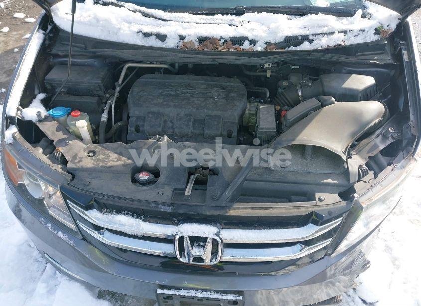 Photo 10 of 2016 Honda Odyssey EX-L (VIN 5FNRL5H68GB081619)