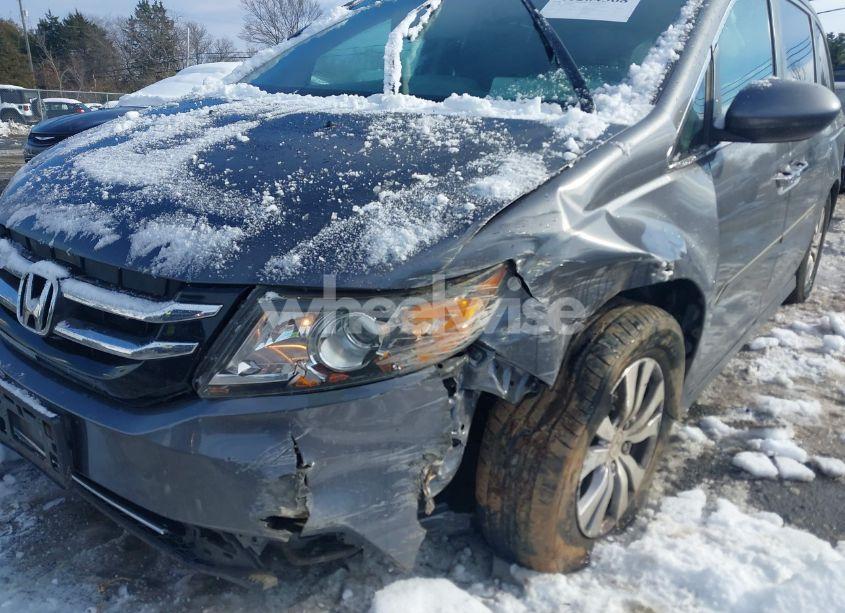 Photo 6 of 2016 Honda Odyssey EX-L (VIN 5FNRL5H68GB081619)