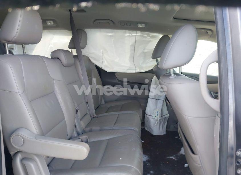 Photo 8 of 2016 Honda Odyssey EX-L (VIN 5FNRL5H68GB081619)