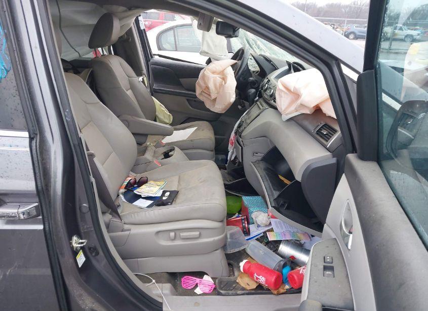 Photo 5 of 2016 Honda Odyssey EX-L (VIN 5FNRL5H68GB147327)