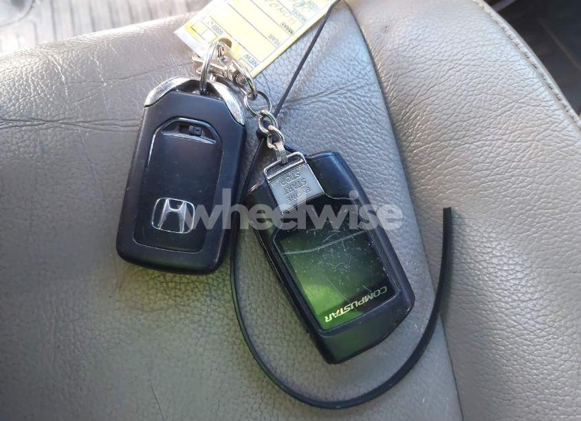 Photo 11 of 2016 Honda Odyssey EX-L (VIN 5FNRL5H68GB151006)