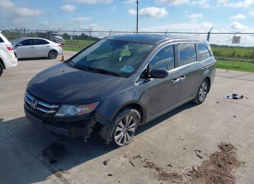 Photo 2 of 2016 Honda Odyssey EX-L (VIN 5FNRL5H68GB156657)
