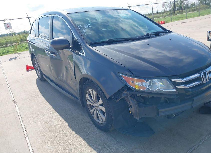 Photo 6 of 2016 Honda Odyssey EX-L (VIN 5FNRL5H68GB156657)