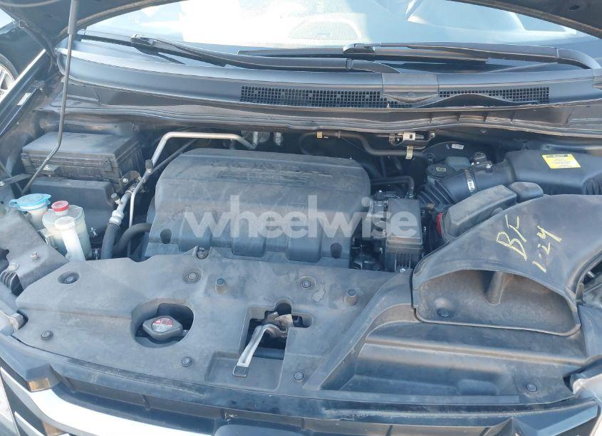 Photo 10 of 2016 Honda Odyssey EX-L (VIN 5FNRL5H68GB158361)