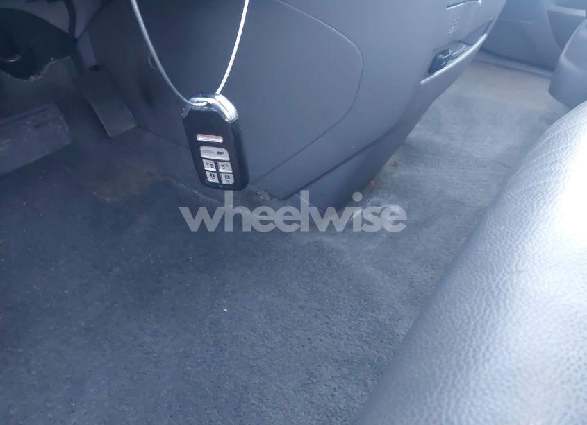 Photo 11 of 2016 Honda Odyssey EX-L (VIN 5FNRL5H68GB158361)