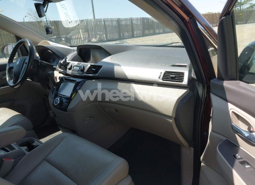 Photo 5 of 2016 Honda Odyssey EX-L (VIN 5FNRL5H68GB162863)