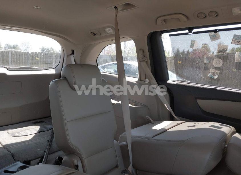 Photo 8 of 2016 Honda Odyssey EX-L (VIN 5FNRL5H68GB162863)