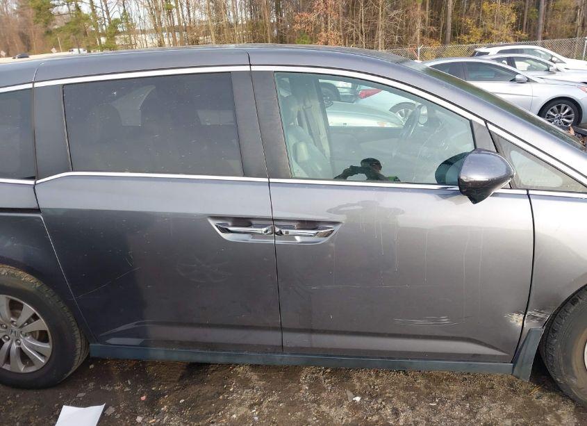 Photo 14 of 2016 Honda Odyssey EX-L (VIN 5FNRL5H68GB164208)