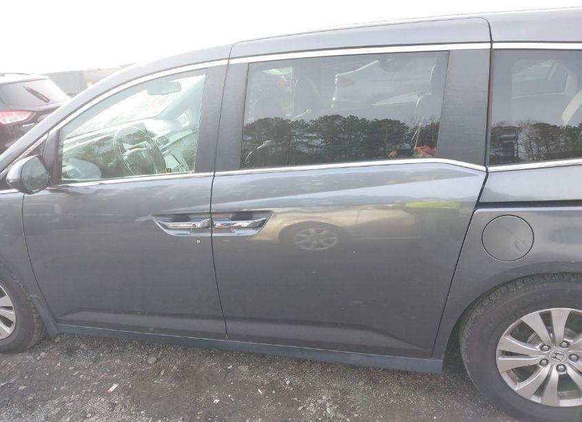 Photo 15 of 2016 Honda Odyssey EX-L (VIN 5FNRL5H68GB164208)