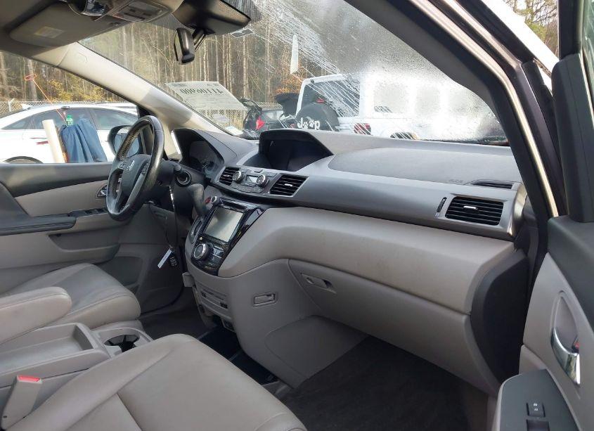 Photo 5 of 2016 Honda Odyssey EX-L (VIN 5FNRL5H68GB164208)