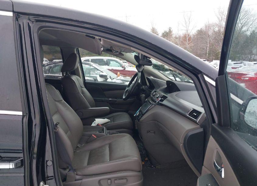 Photo 5 of 2016 Honda Odyssey EX-L (VIN 5FNRL5H68GB166945)