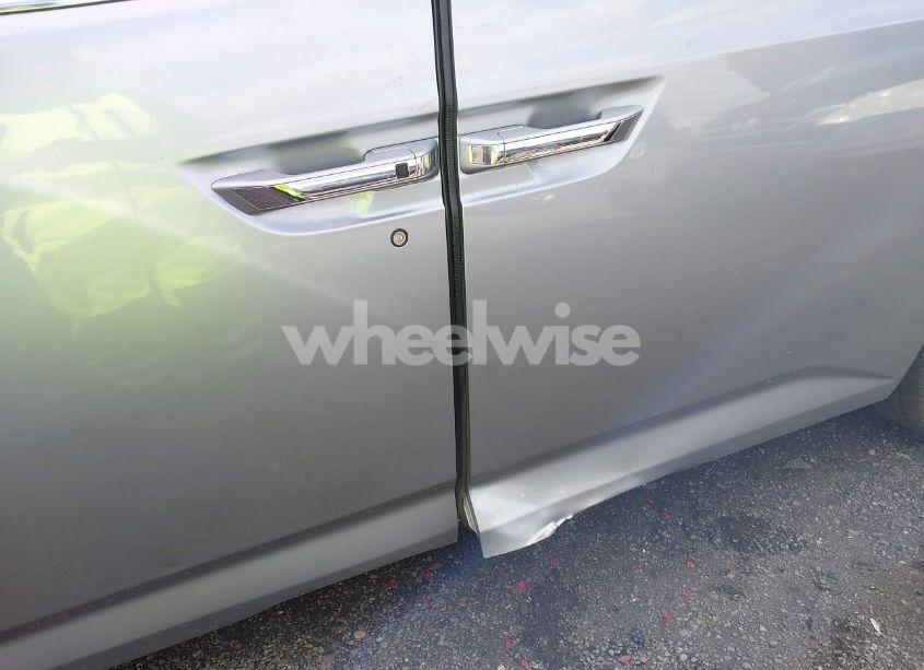 Photo 6 of 2017 Honda Odyssey EX-L (VIN 5FNRL5H68HB004248)