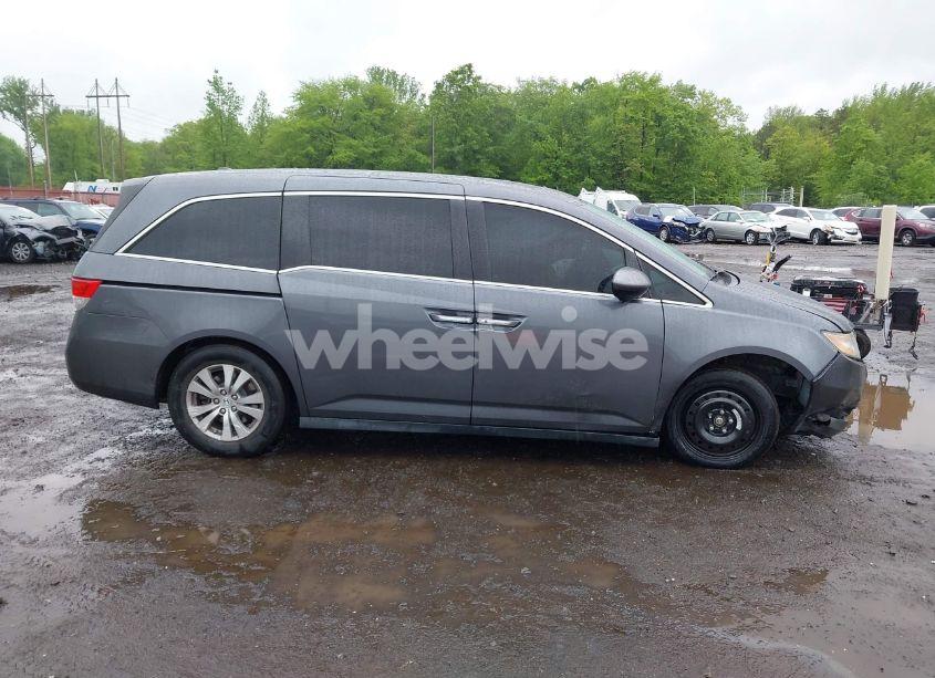 Photo 14 of 2017 Honda Odyssey EX-L (VIN 5FNRL5H68HB024225)