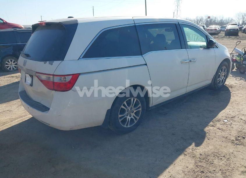 Photo 4 of 2011 Honda Odyssey EX-L (VIN 5FNRL5H69BB006002)