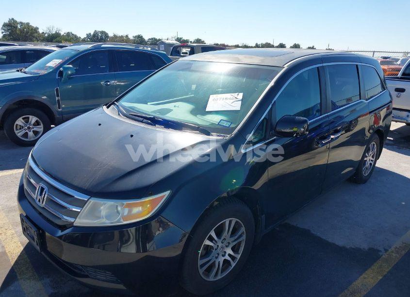 Photo 2 of 2011 Honda Odyssey EX-L (VIN 5FNRL5H69BB010552)