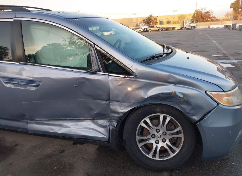 Photo 6 of 2011 Honda Odyssey EX-L (VIN 5FNRL5H69BB011619)