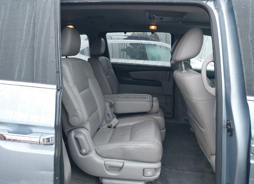 Photo 8 of 2011 Honda Odyssey EX-L (VIN 5FNRL5H69BB014276)