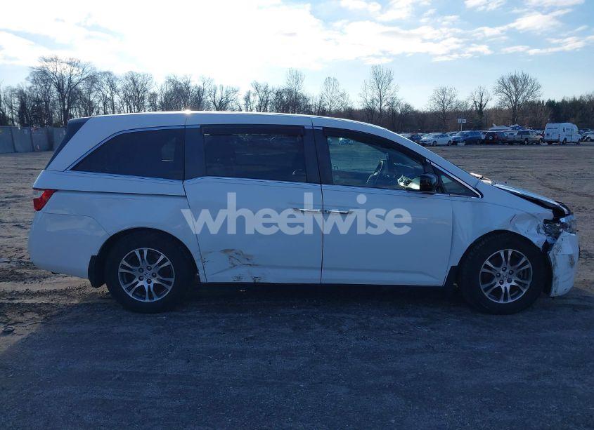 Photo 13 of 2011 Honda Odyssey EX-L (VIN 5FNRL5H69BB041543)