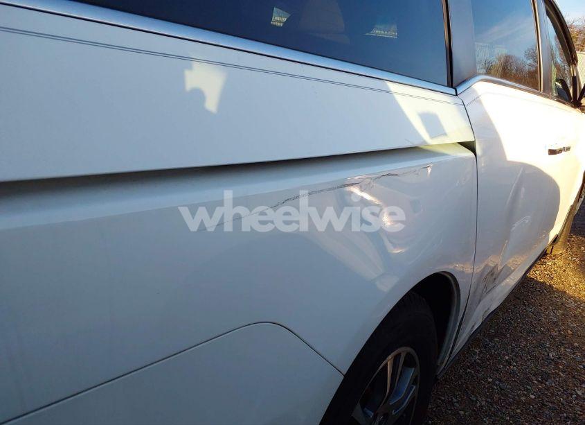 Photo 17 of 2011 Honda Odyssey EX-L (VIN 5FNRL5H69BB041543)