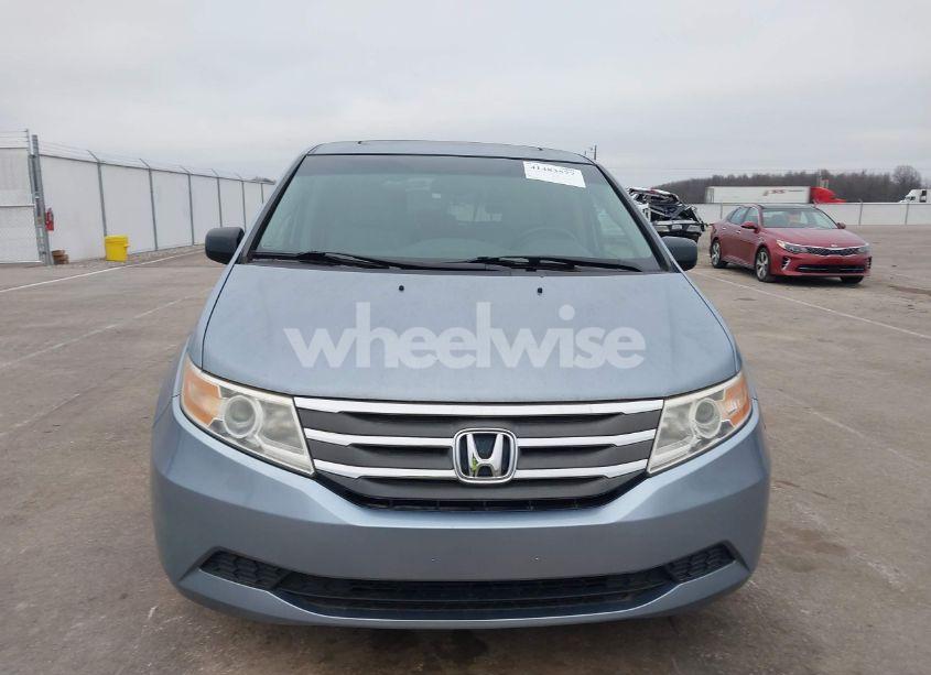 Photo 12 of 2011 Honda Odyssey EX-L (VIN 5FNRL5H69BB042773)