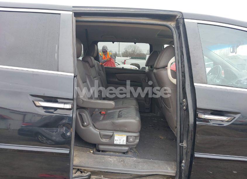 Photo 8 of 2011 Honda Odyssey EX-L (VIN 5FNRL5H69BB045625)