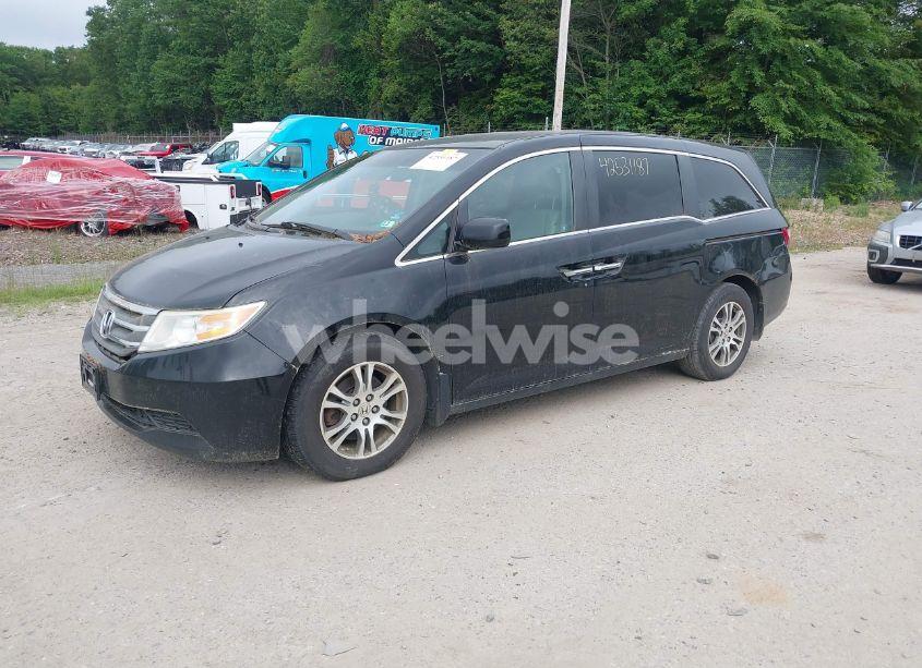 Photo 2 of 2011 Honda Odyssey EX-L (VIN 5FNRL5H69BB063154)