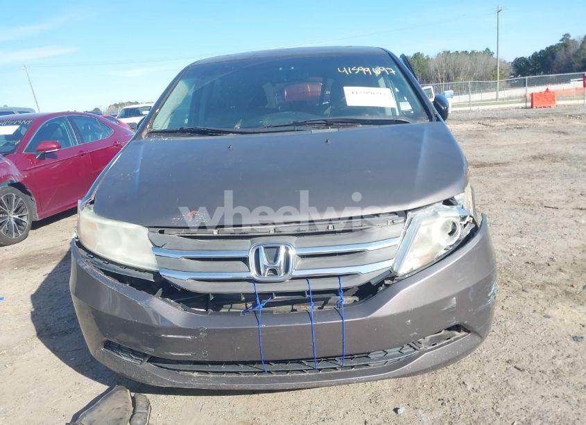 Photo 12 of 2011 Honda Odyssey EX-L (VIN 5FNRL5H69BB064725)