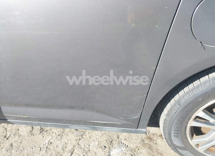 Photo 20 of 2011 Honda Odyssey EX-L (VIN 5FNRL5H69BB064725)